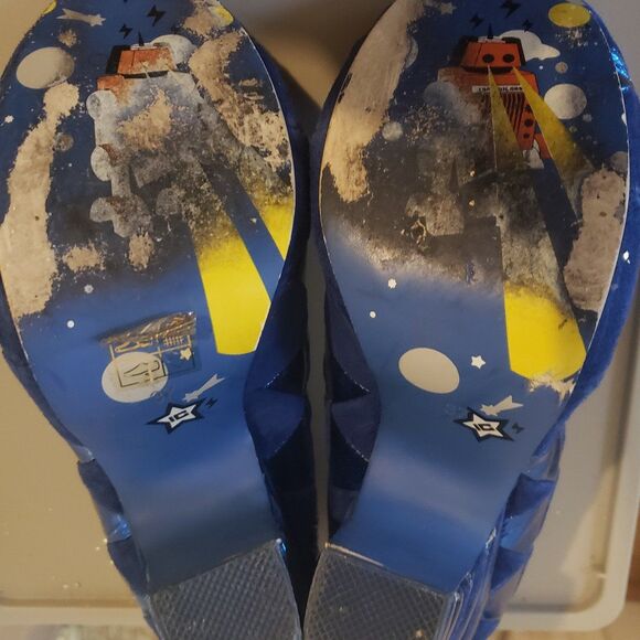Irregular Choice Chunky Platform Heels blue suede and blue Lamé
Size 37
Preowned - Picture 5 of 6